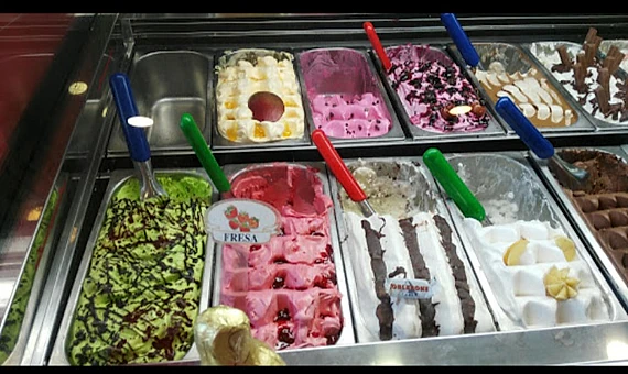 helado de varios sabores